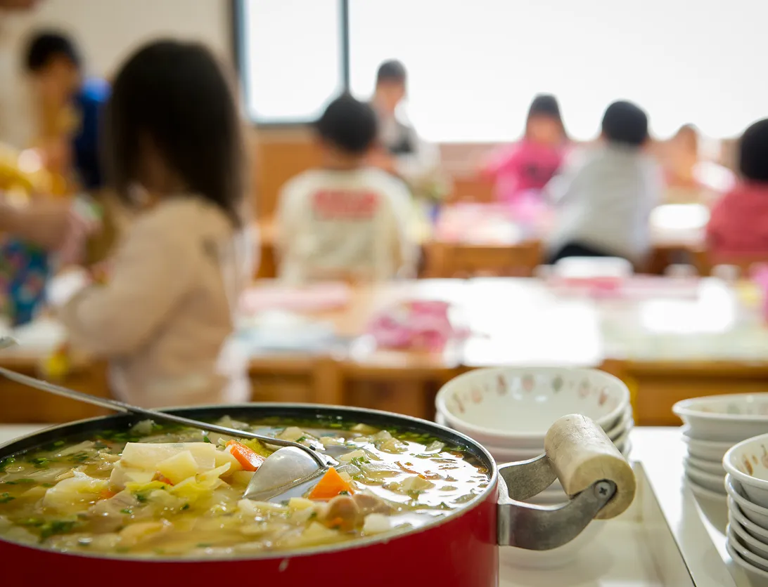 給食