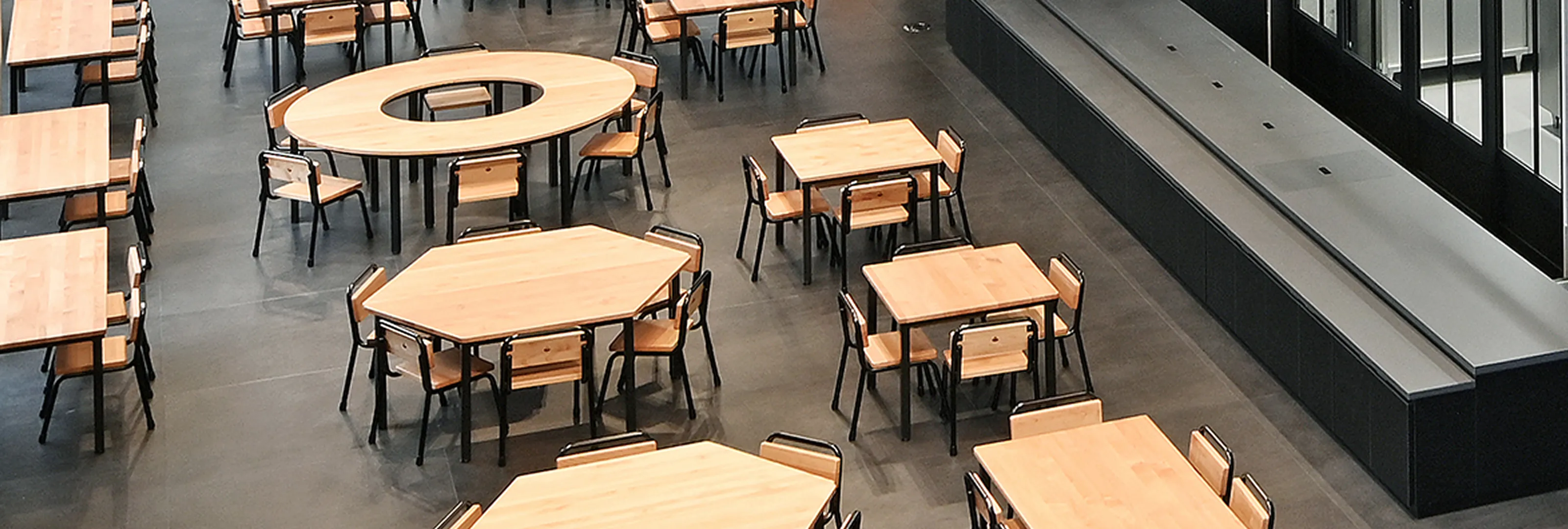 子どもたちが安心してのびのびと過ごせるよう、安全性と快適性を重視した設計が施されています。