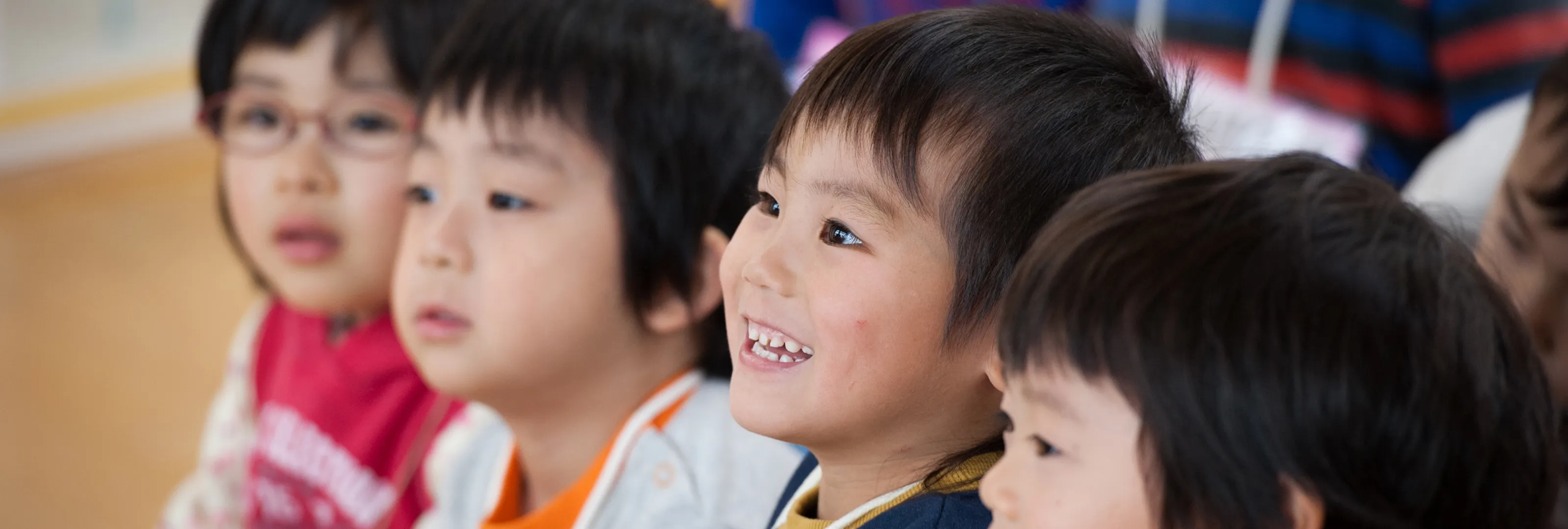 モンテッソーリ教育を保育の中心に据え、子どもたちの自主性と創造性を育む環境を提供しています